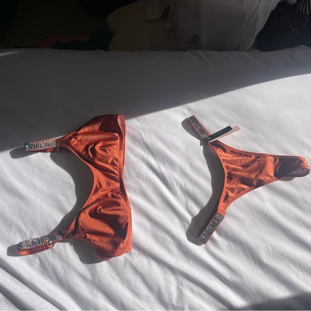 Bikini Set L/S - Picture 16 of 16